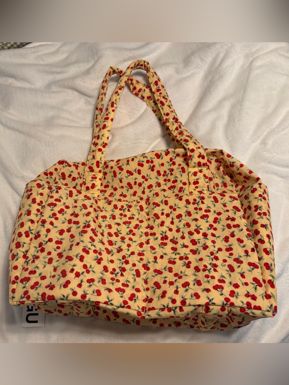 BAGGU Yellow Cherry Land Small Cloud - Picture 3 of 3